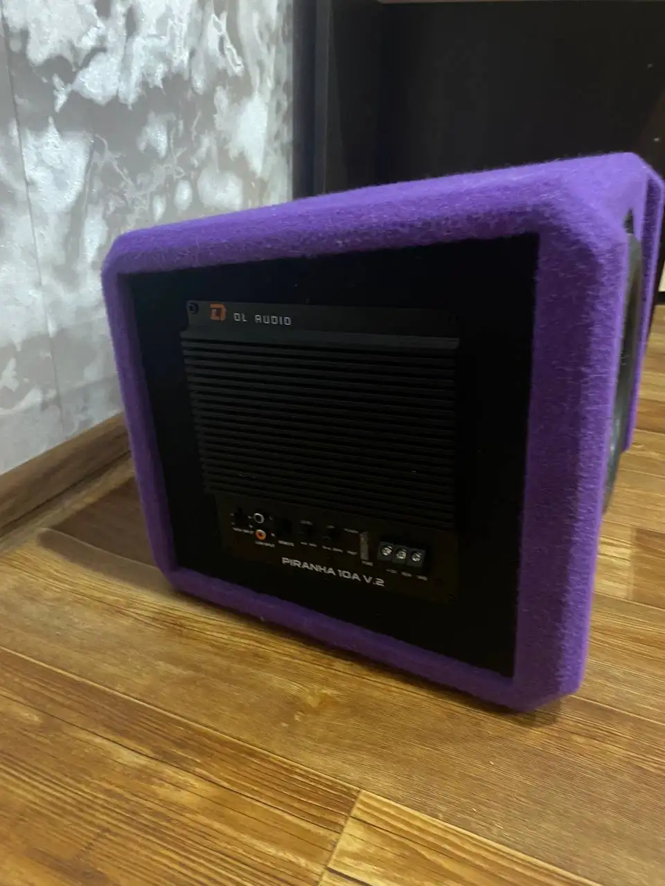 Продам сабвуфер Piranha 10A V2 - Аудиотехника (Электроника) в Рыбинск