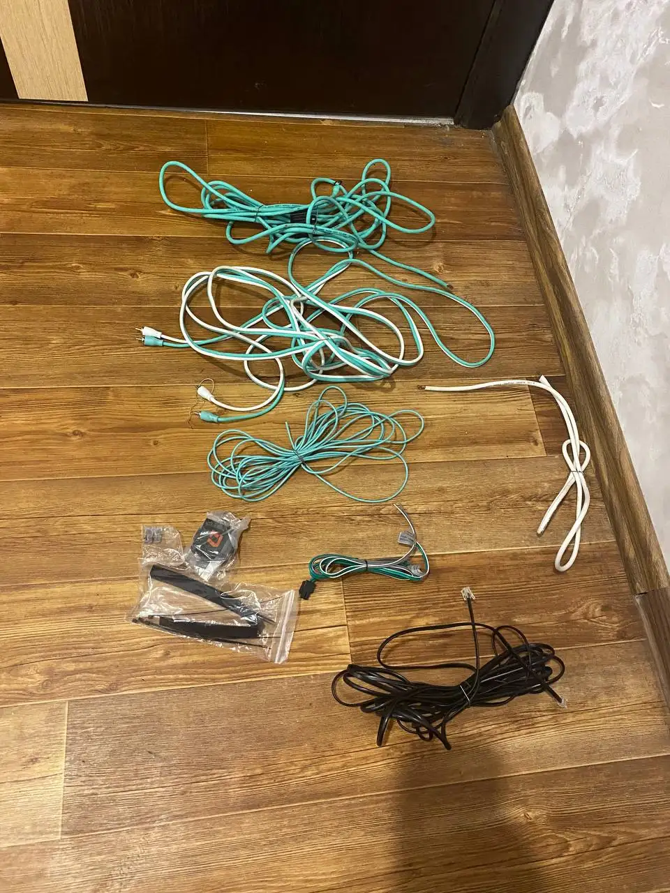 Продам сабвуфер Piranha 10A V2 - Аудиотехника (Электроника) в Рыбинск