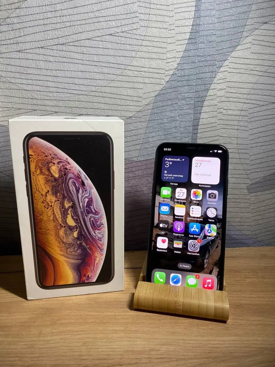 iPhone Xs 64GB Space Grey с трещиной на экране - Смартфоны (Электроника) в Рыбинск