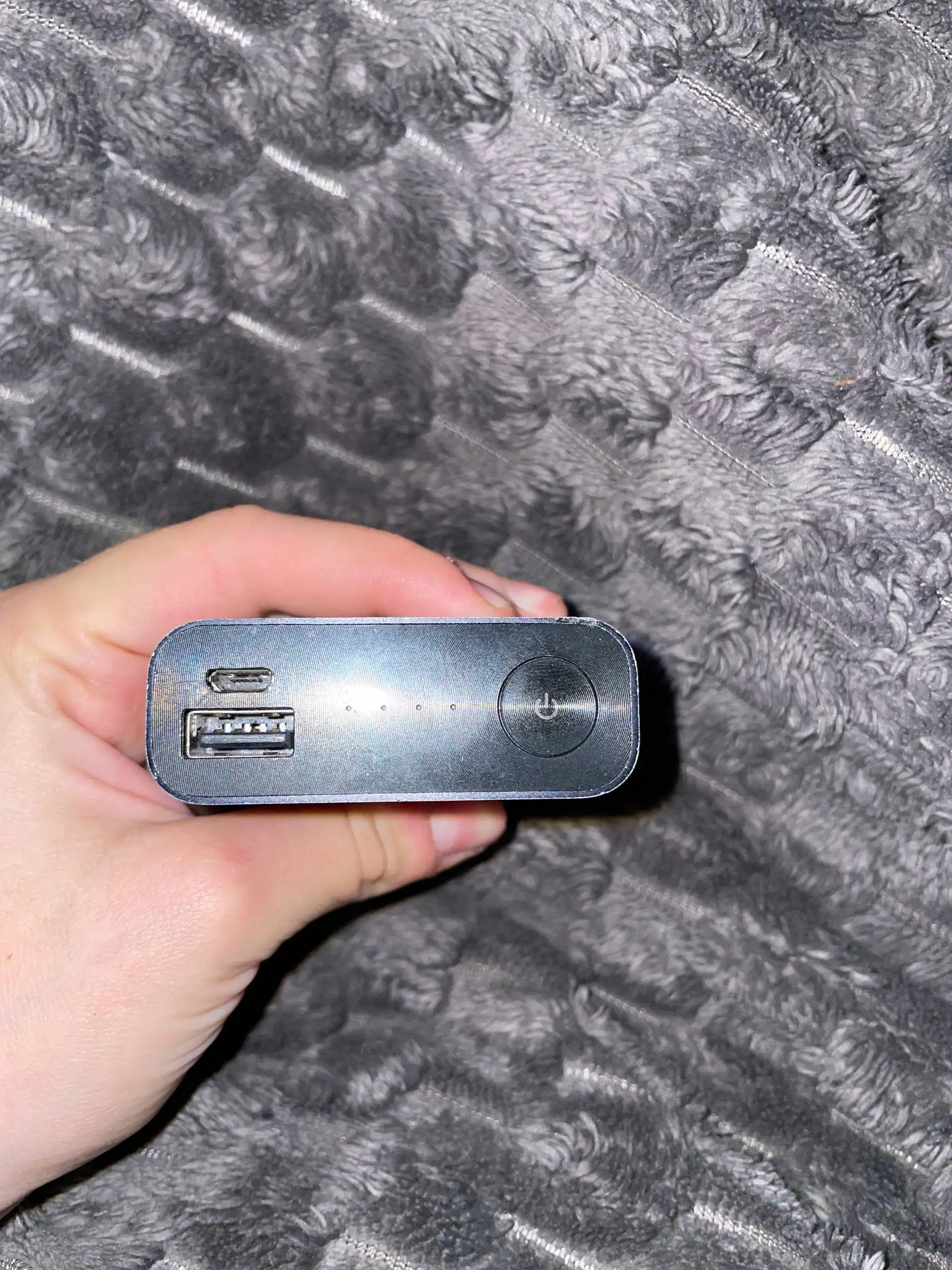 Рабочий повер банк ASUS ZenPower 10050mah - Зарядные устройства (Электроника) в Рыбинск