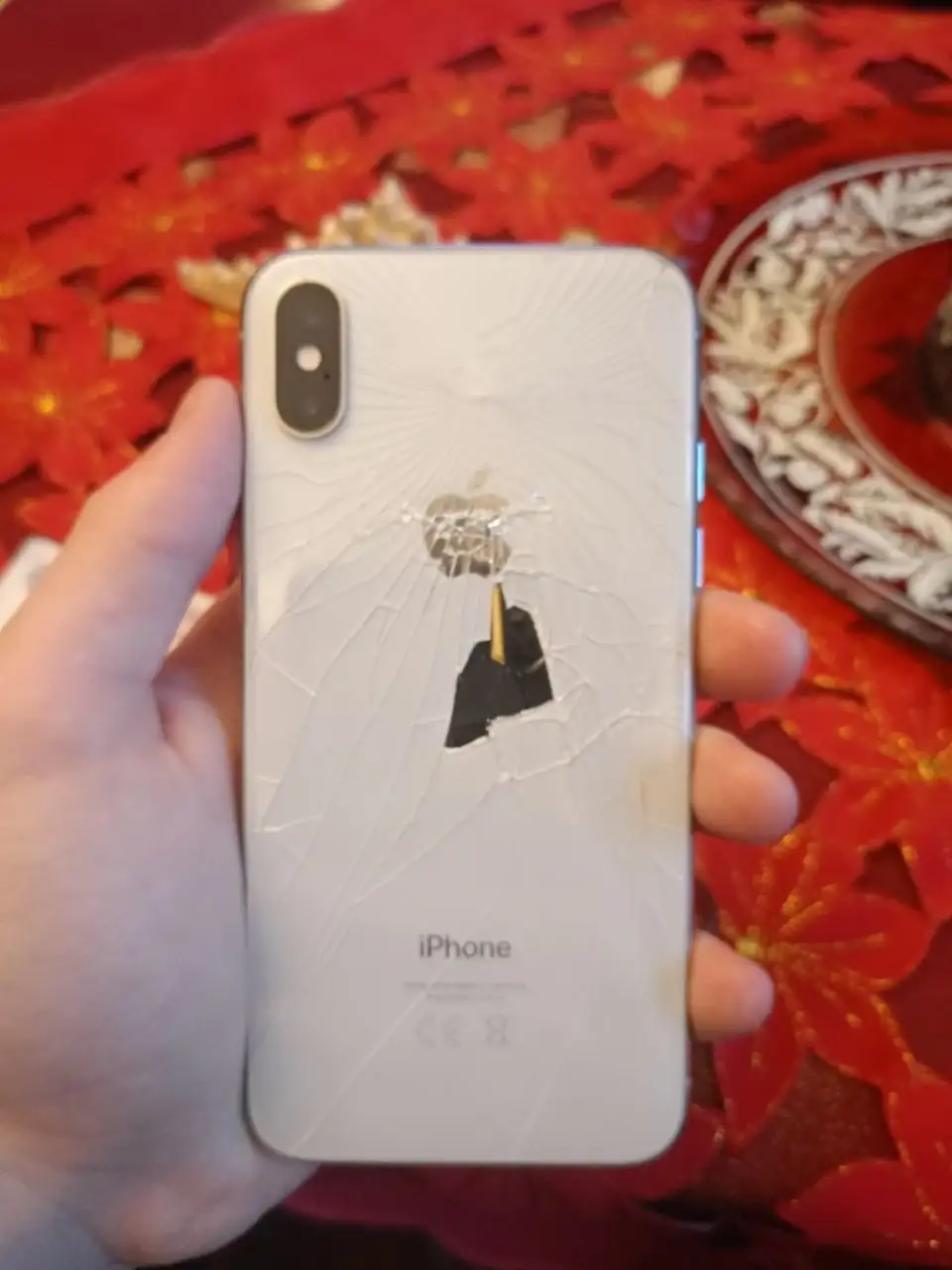 Продаю iPhone X с поврежденным экраном - Смартфоны и гаджеты (Электроника) в Рыбинск