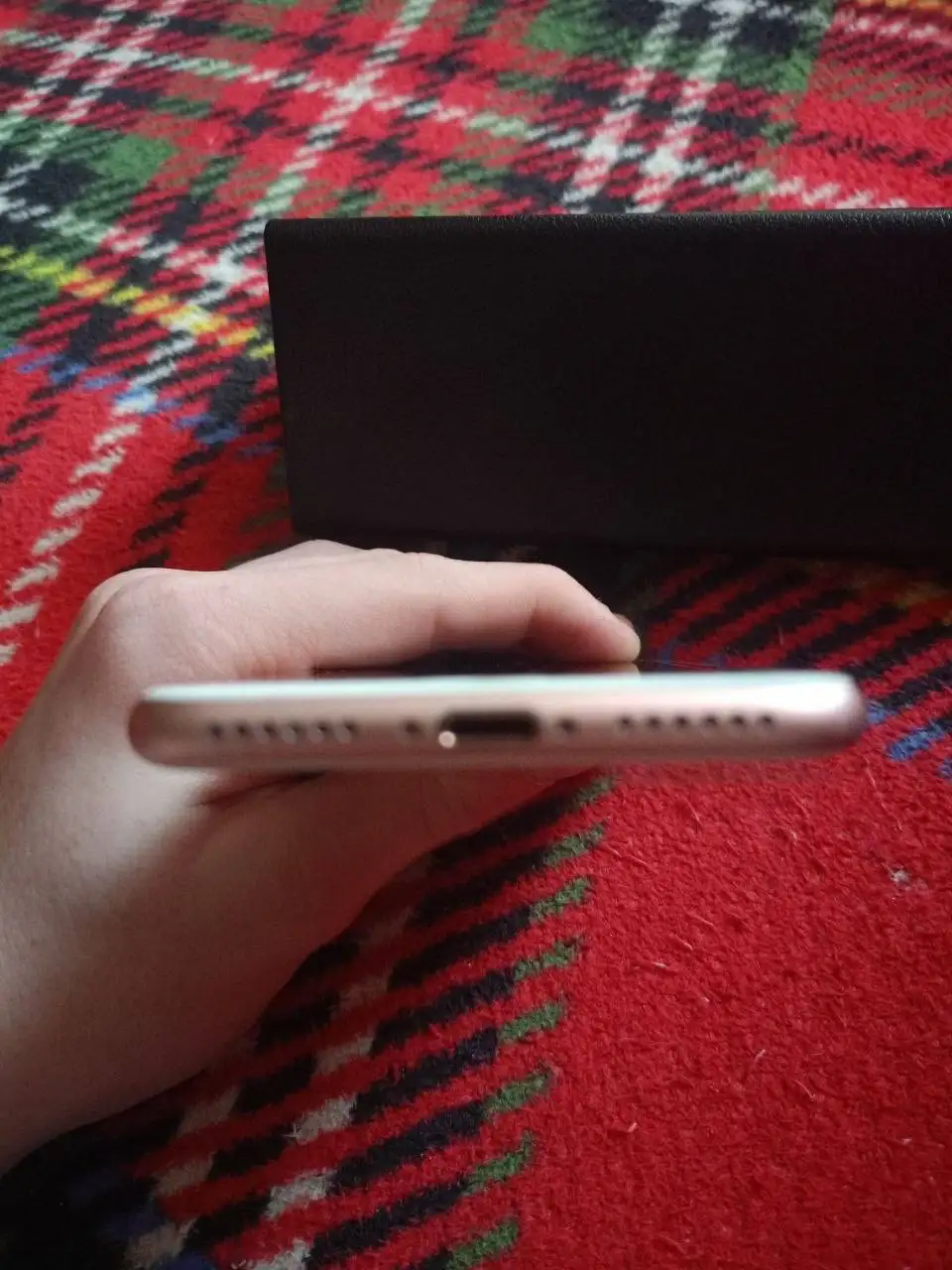 Продажа iPhone 7 128GB - Мобильные телефоны и аксессуары (Электроника) в Рыбинск