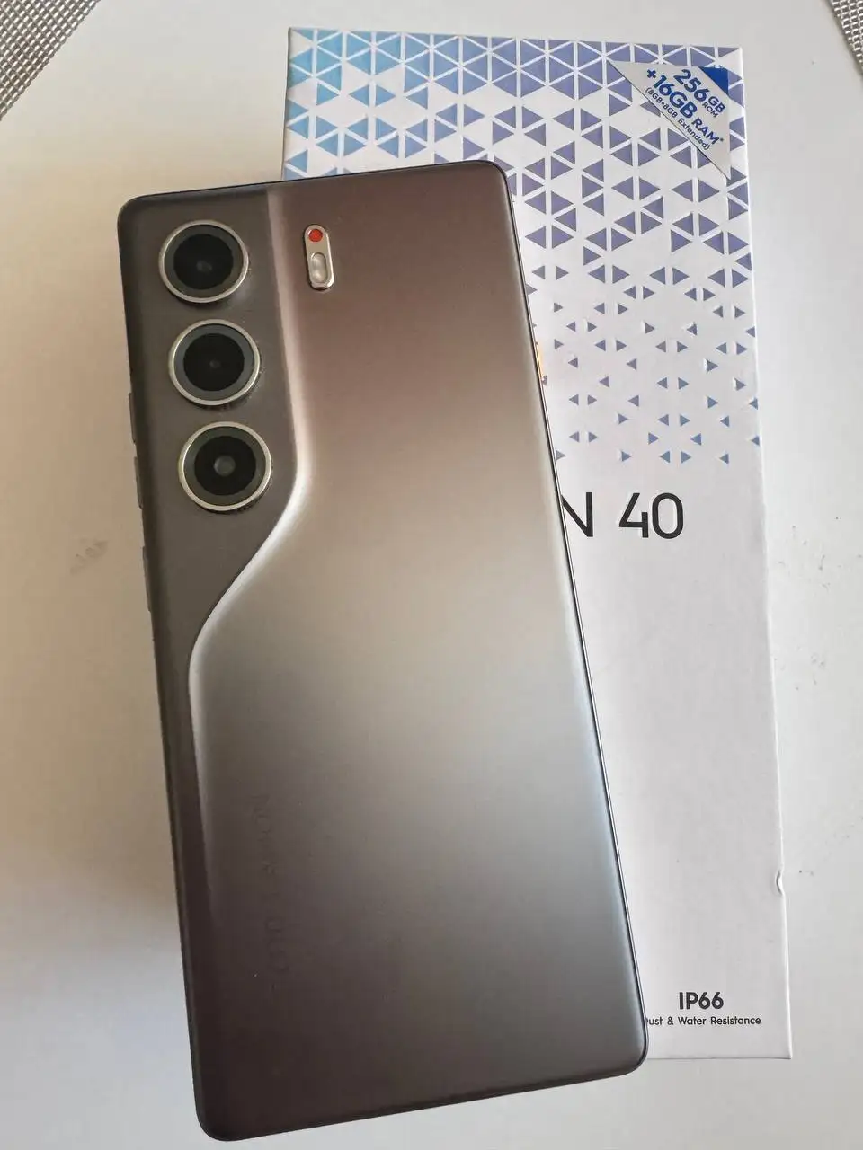 Tecno CAMON 40 256 ГБ - Смартфоны и гаджеты (Электроника) в Рыбинск