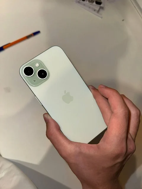 iPhone 15 128gb зеленый - частное объявление в Рыбинск