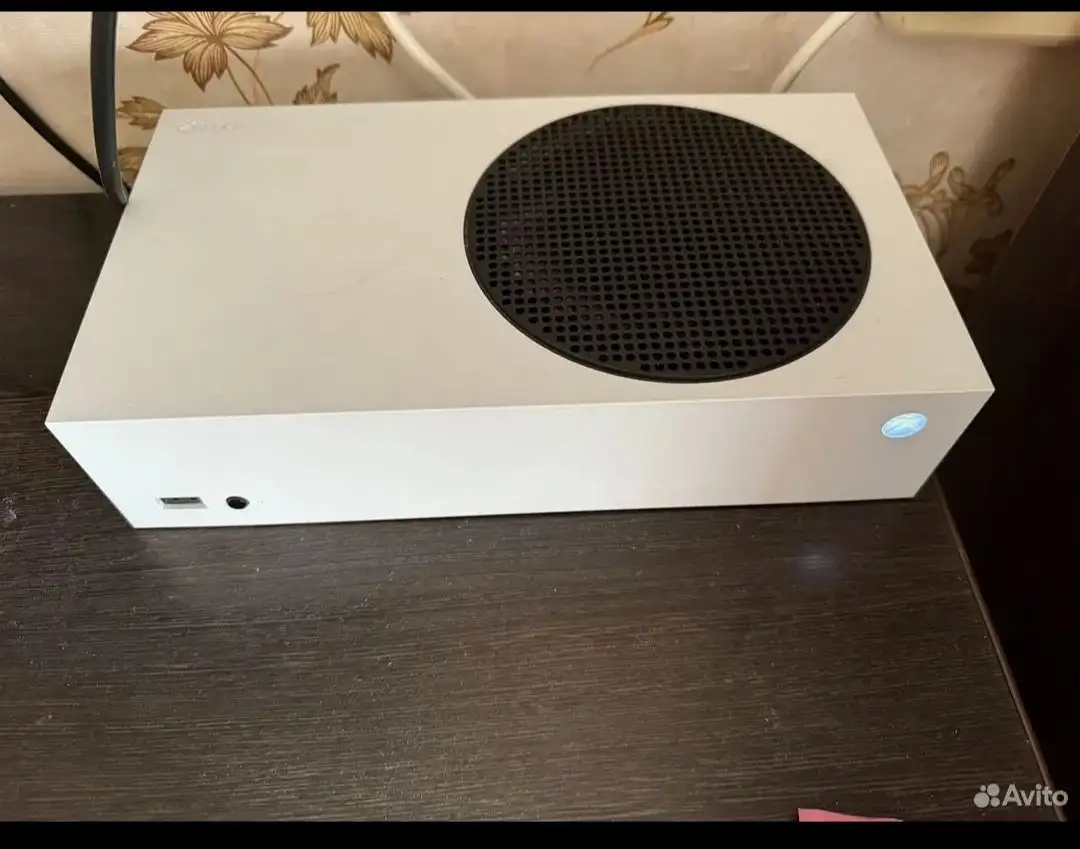 Продажа Xbox Series S 512 ГБ - Игровые приставки (Электроника) в Рыбинск