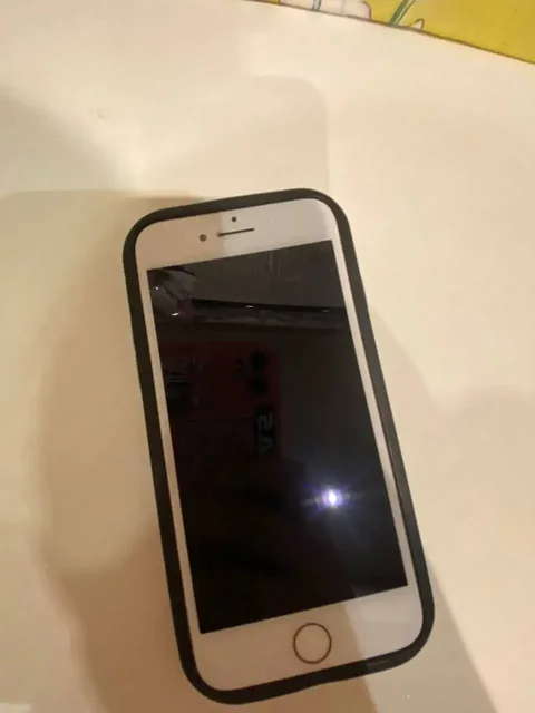 iPhone 8 64GB - Смартфоны в Рыбинск