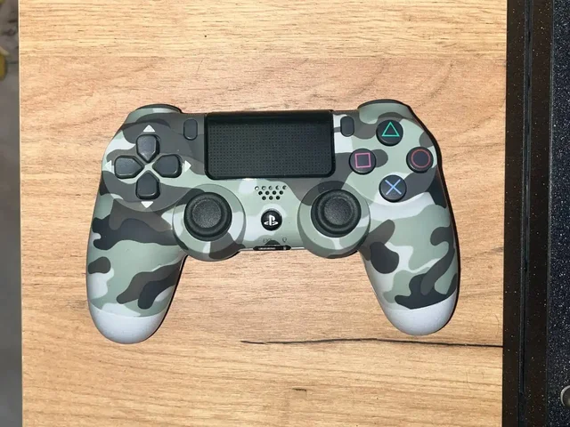 Продам PlayStation 4 Slim - Электросамокаты в Рыбинск