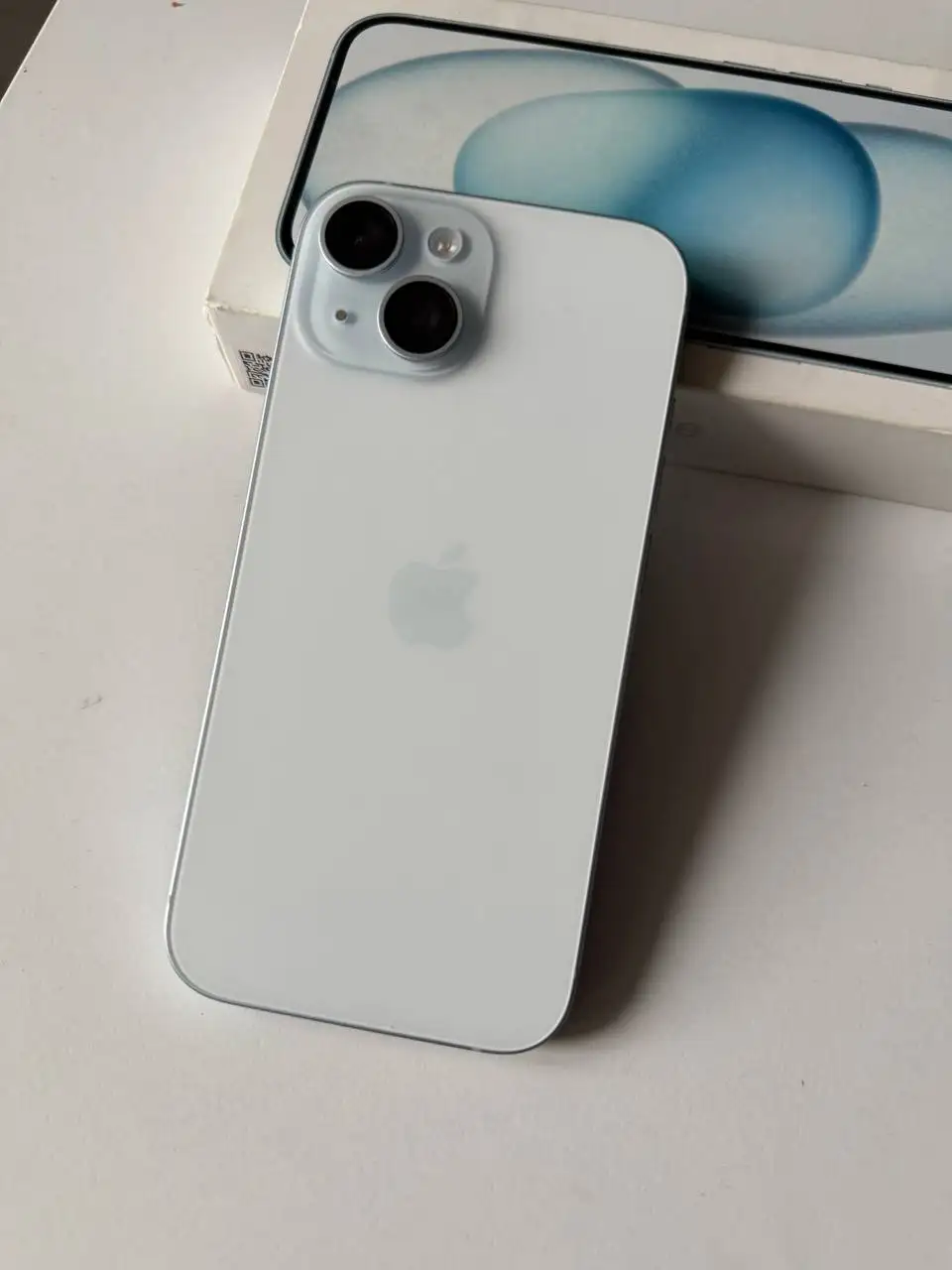 iPhone 15 128GB на гарантии - Мобильные телефоны (Электроника) в Рыбинск