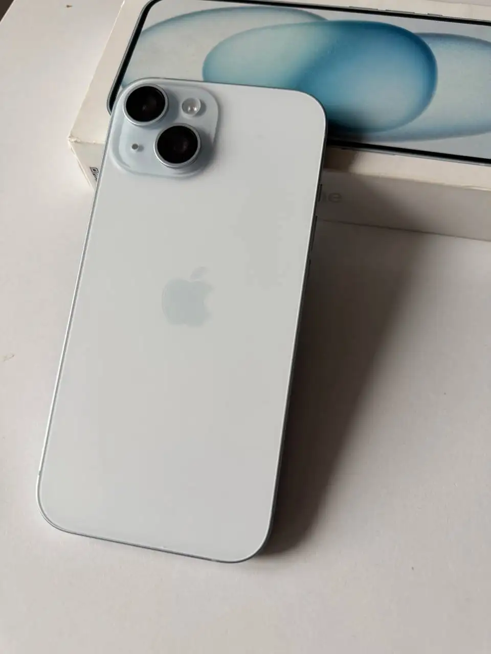 iPhone 15 128GB на гарантии - Мобильные телефоны (Электроника) в Рыбинск