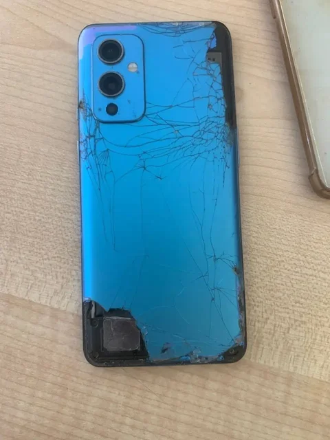 OnePlus 9 в Рыбинске - Смартфоны в Рыбинск
