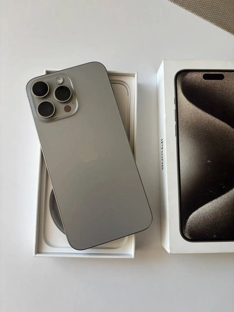 Продам iPhone 15 Pro Max 256ГБ - Смартфоны (Барахолка) в Рыбинск