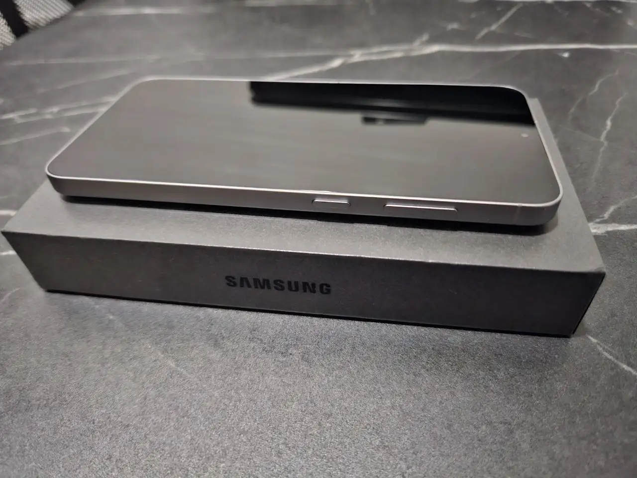 Продам Samsung Galaxy S25+ 12/512GB в отличном состоянии - Смартфоны и телефоны (Электроника) в Рыбинск