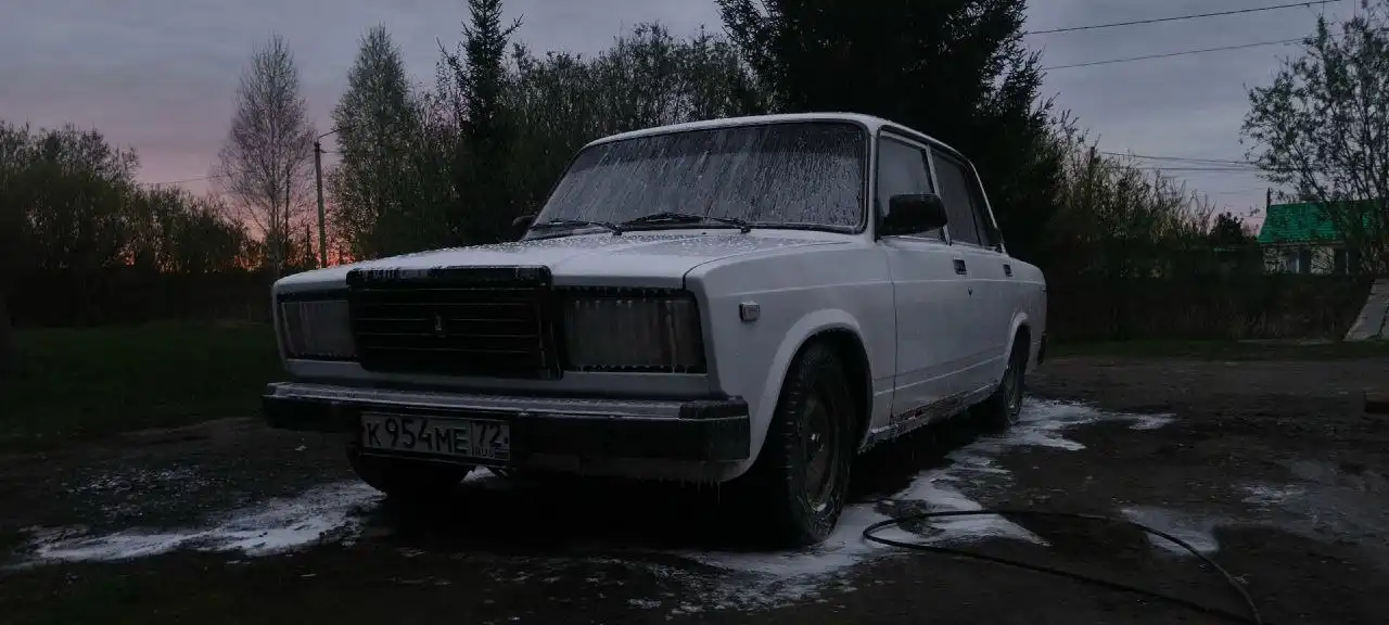 Продам ВАЗ 2107 2004 года с капитальным ремонтом двигателя