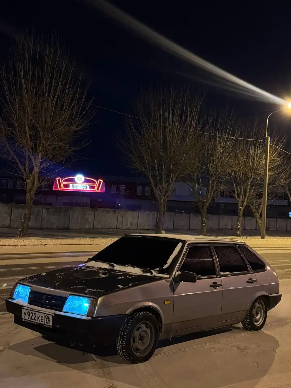 Продается ВАЗ 2109 инжектор с новыми стойками SS20