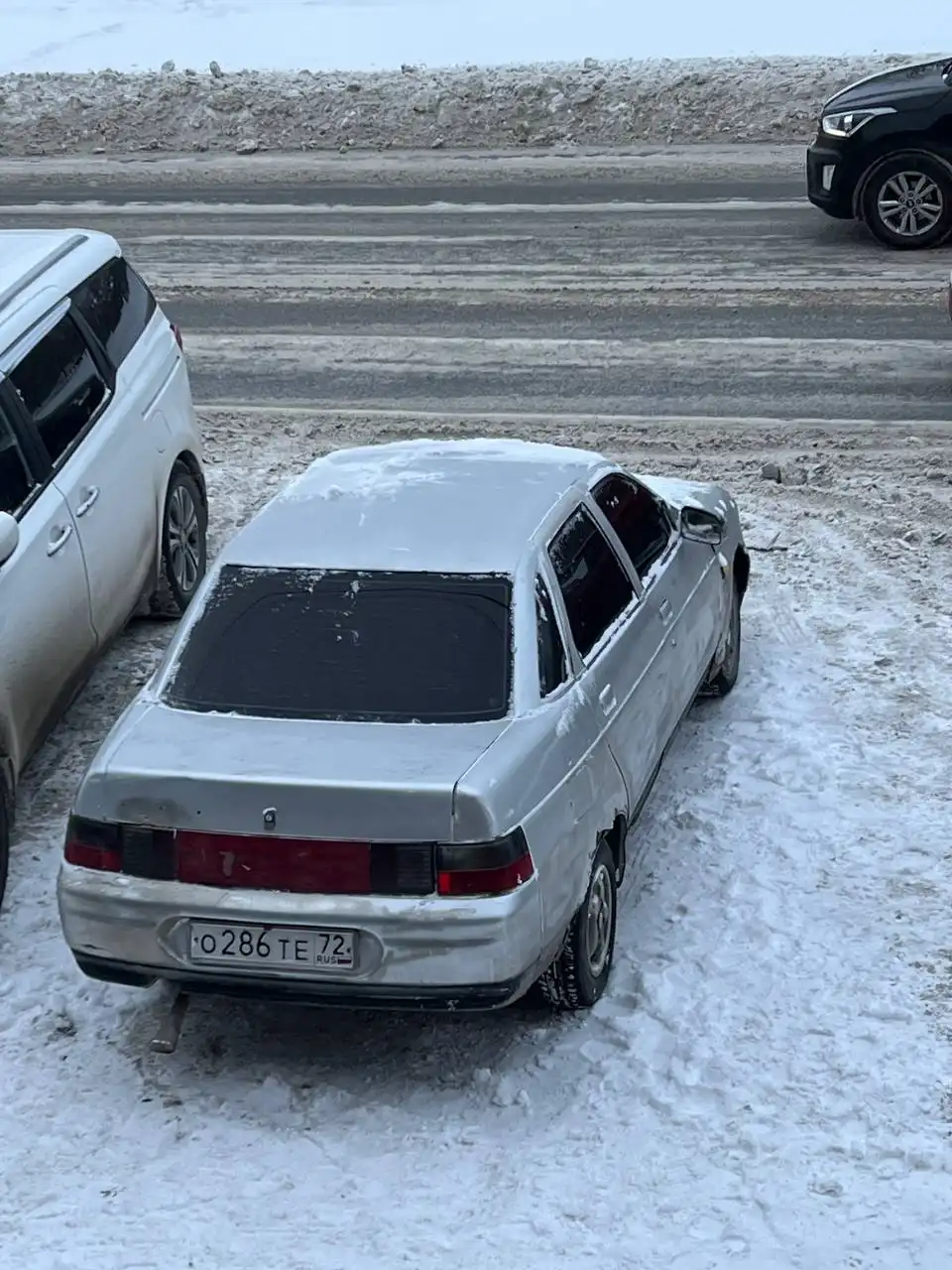 Продается автомобиль 2002 года