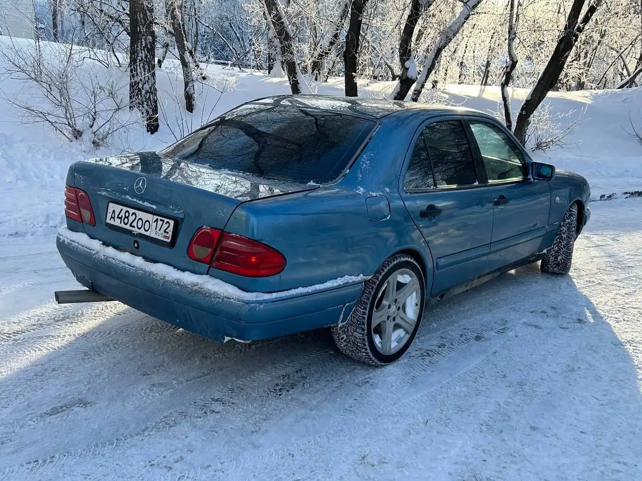 Mercedes-Benz E200 1996 года