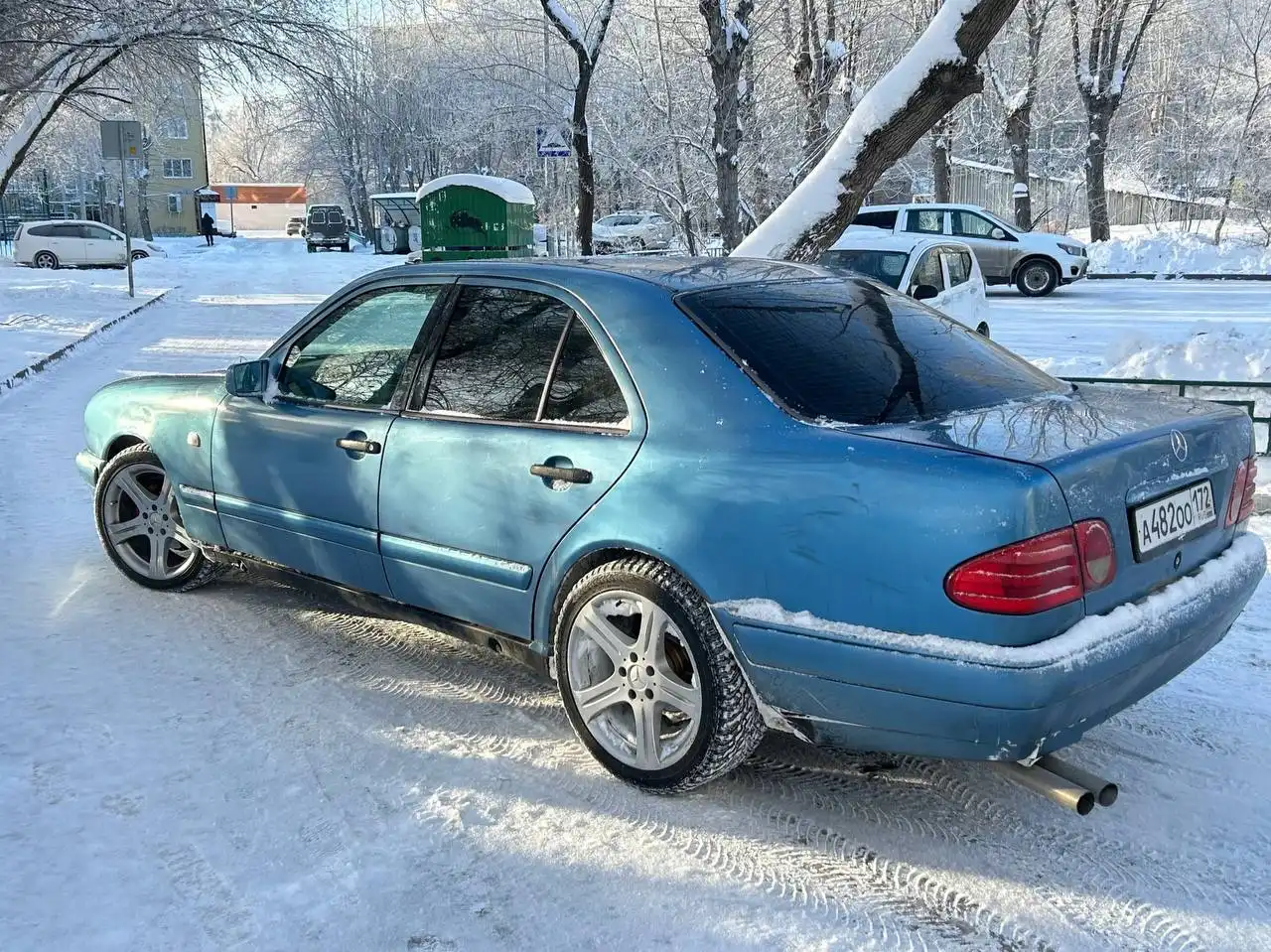 Mercedes-Benz E200 1996 года