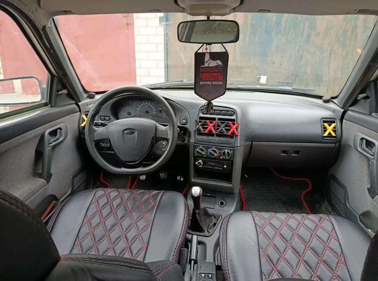 Продам ВАЗ 2112 с 124 мотором и евро панелью