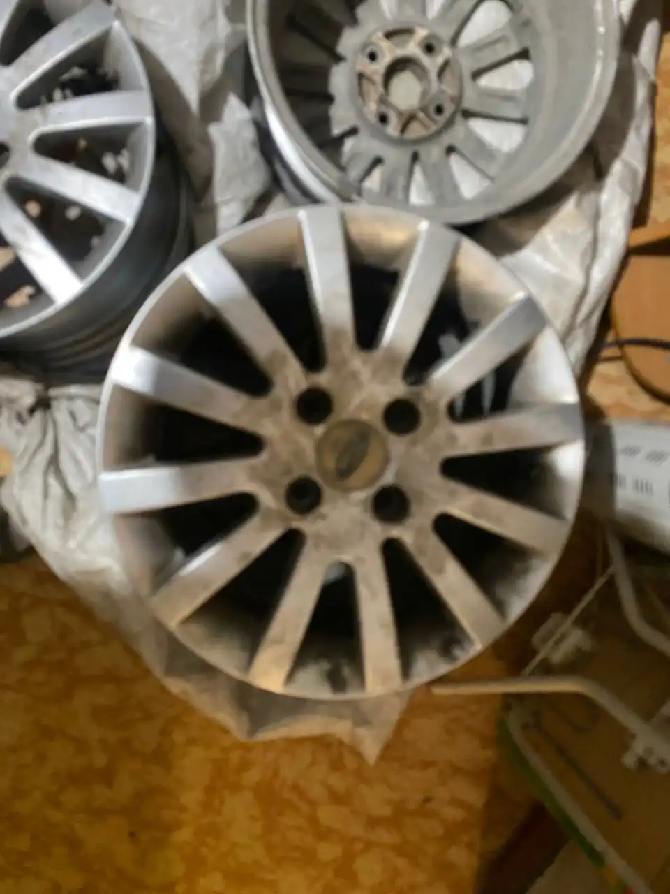 Продажа дисков с Форд Фьюжн - Диски (Запчасти) в Тюмень