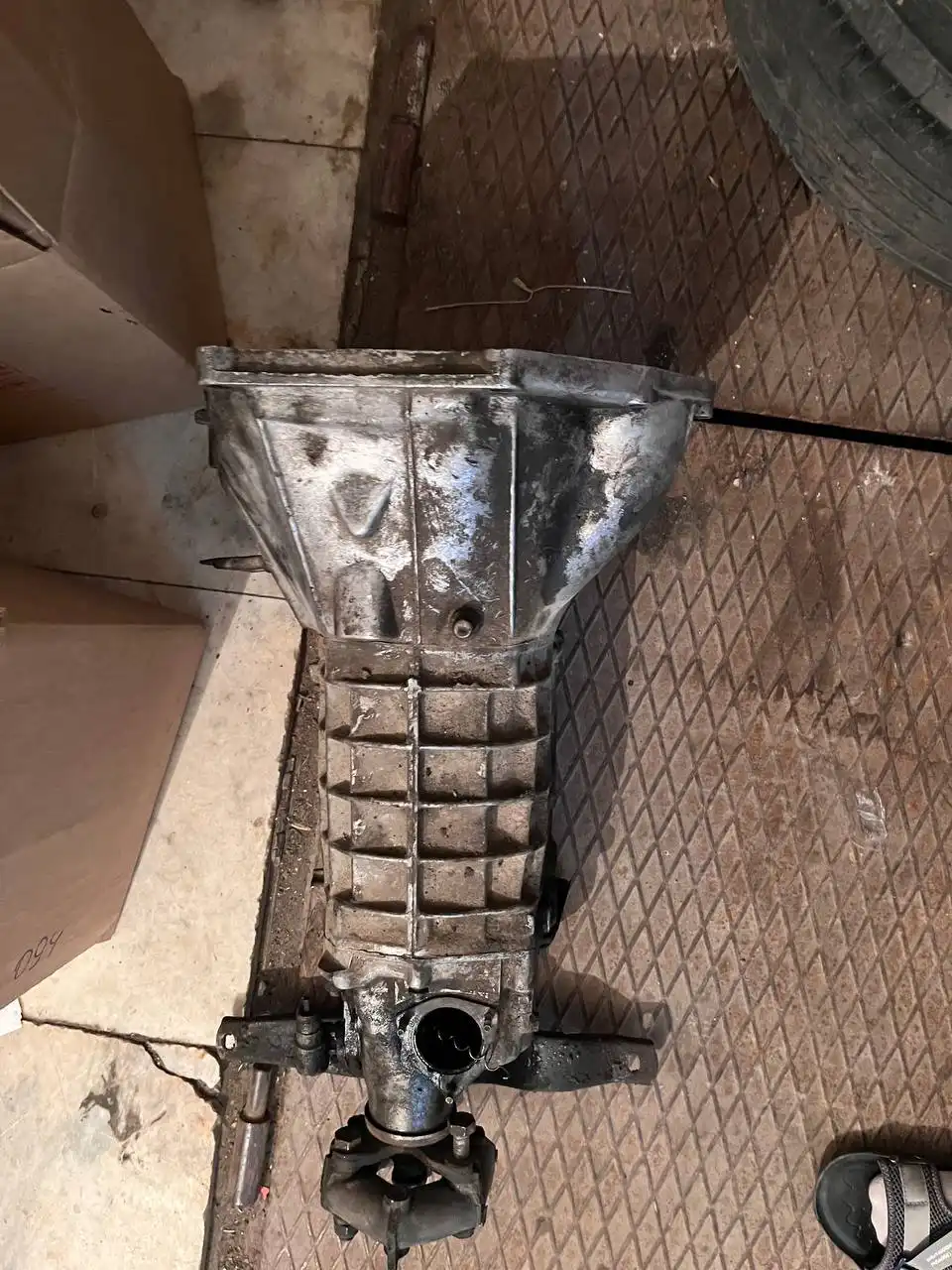 КПП на классику и запчасти на ЗП - Автомобильные запчасти (Запчасти) в Тюмень