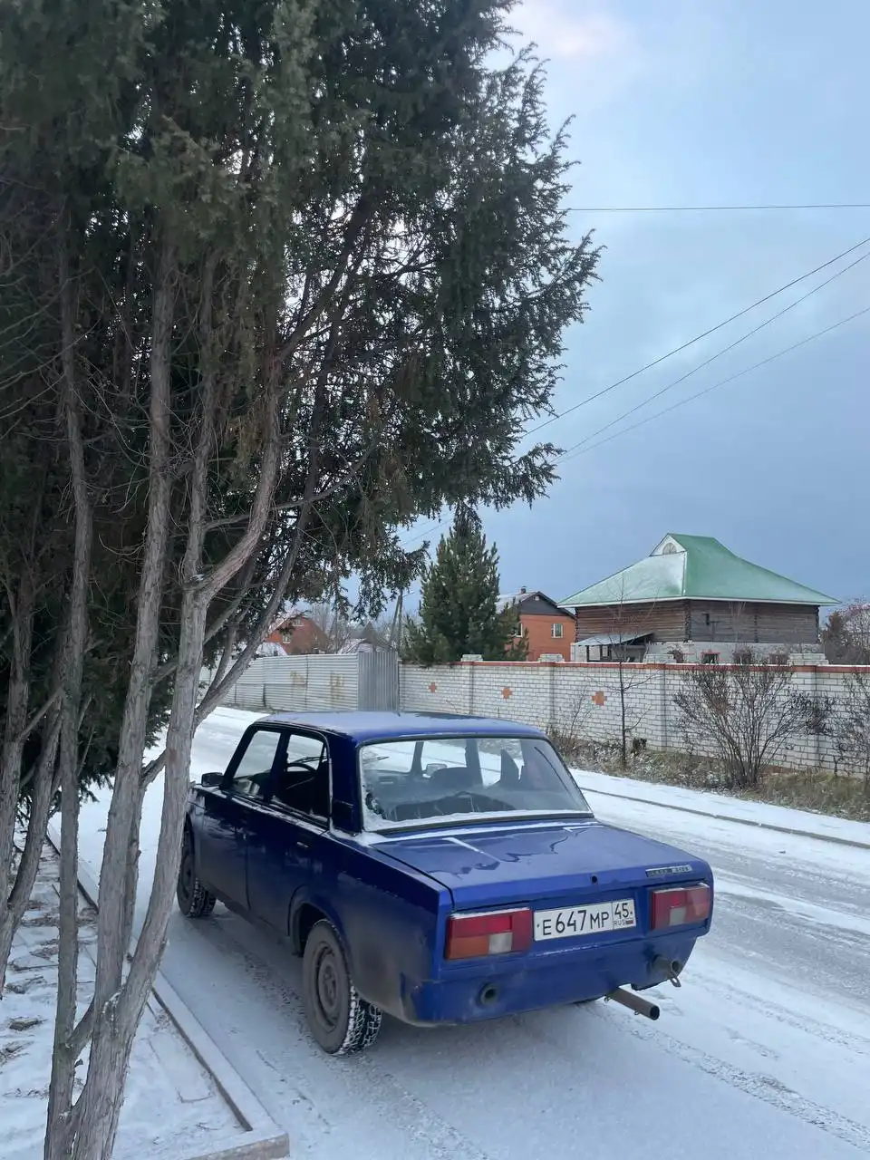 Автомобиль 2010 года инжектор на ходу - Авто в Тюмень