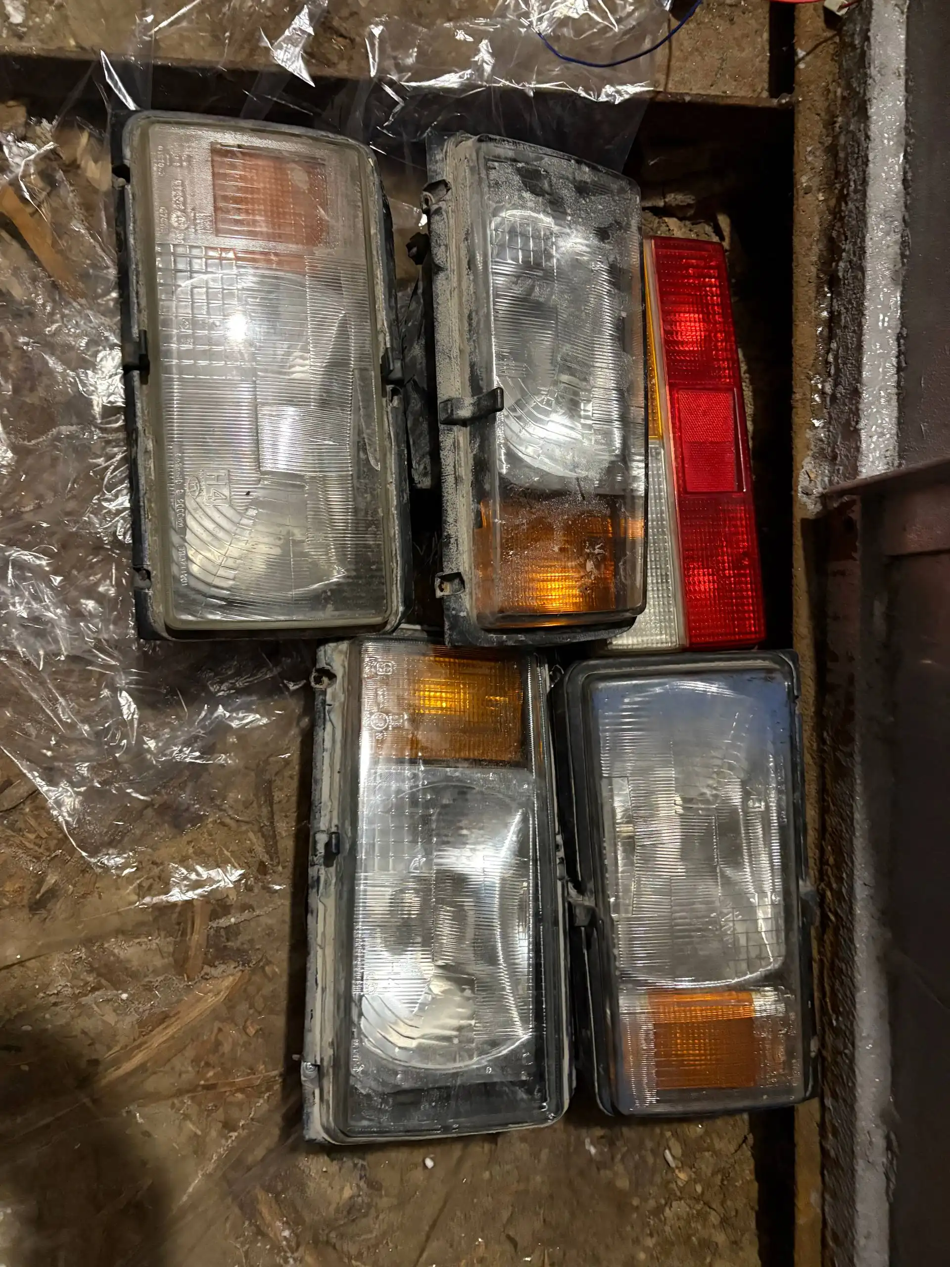 Разбор автомобилей: моторы и коробки передач - Автомобильные запчасти (Запчасти) в Тюмень