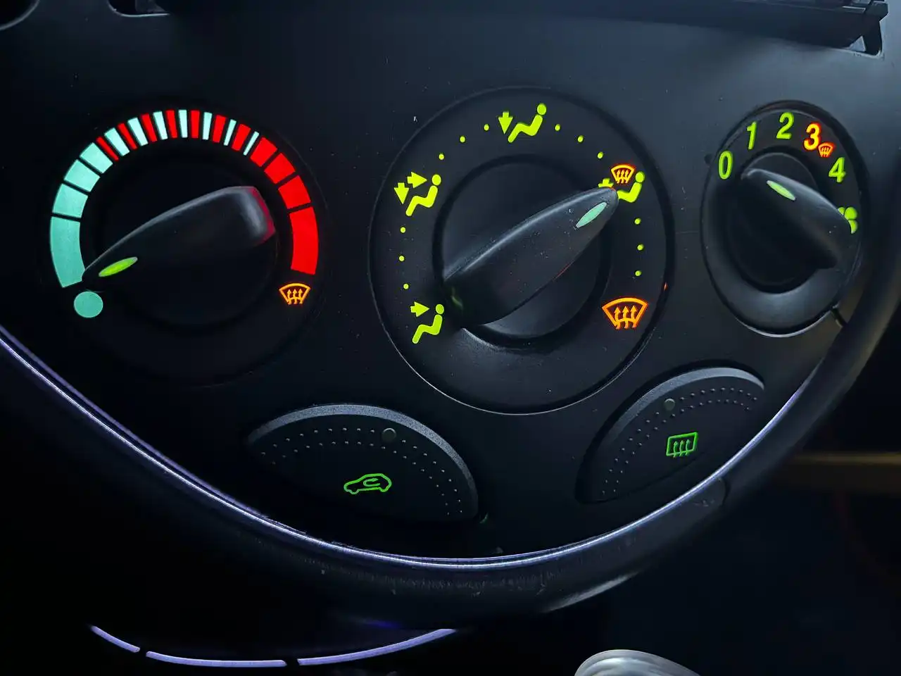 Продам Ford Focus 2004 года в хорошем состоянии - Легковые автомобили (Авто) в Тюмень