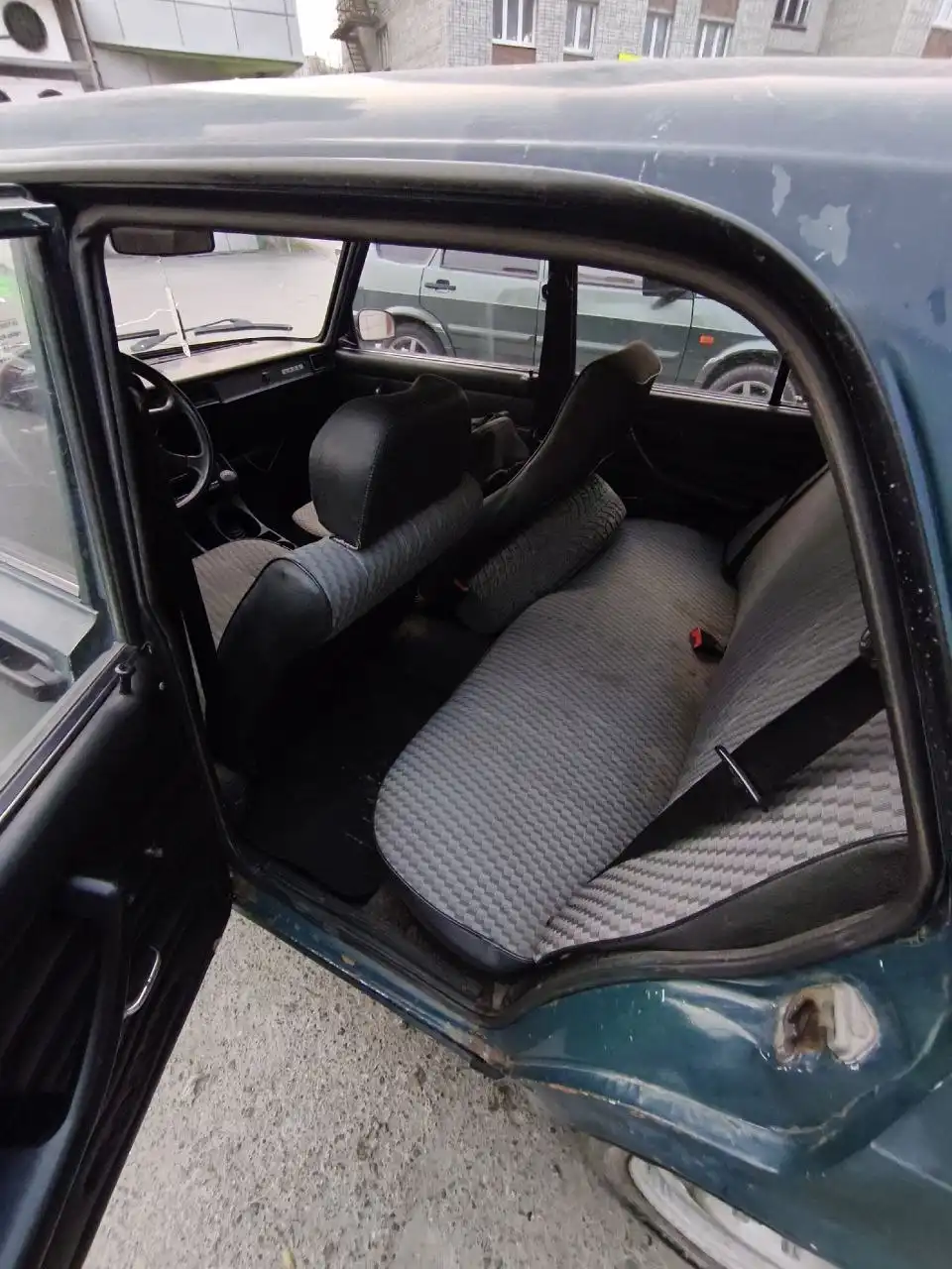 Продажа ВАЗ 2105 карбюратор - Легковые автомобили (Авто) в Тюмень