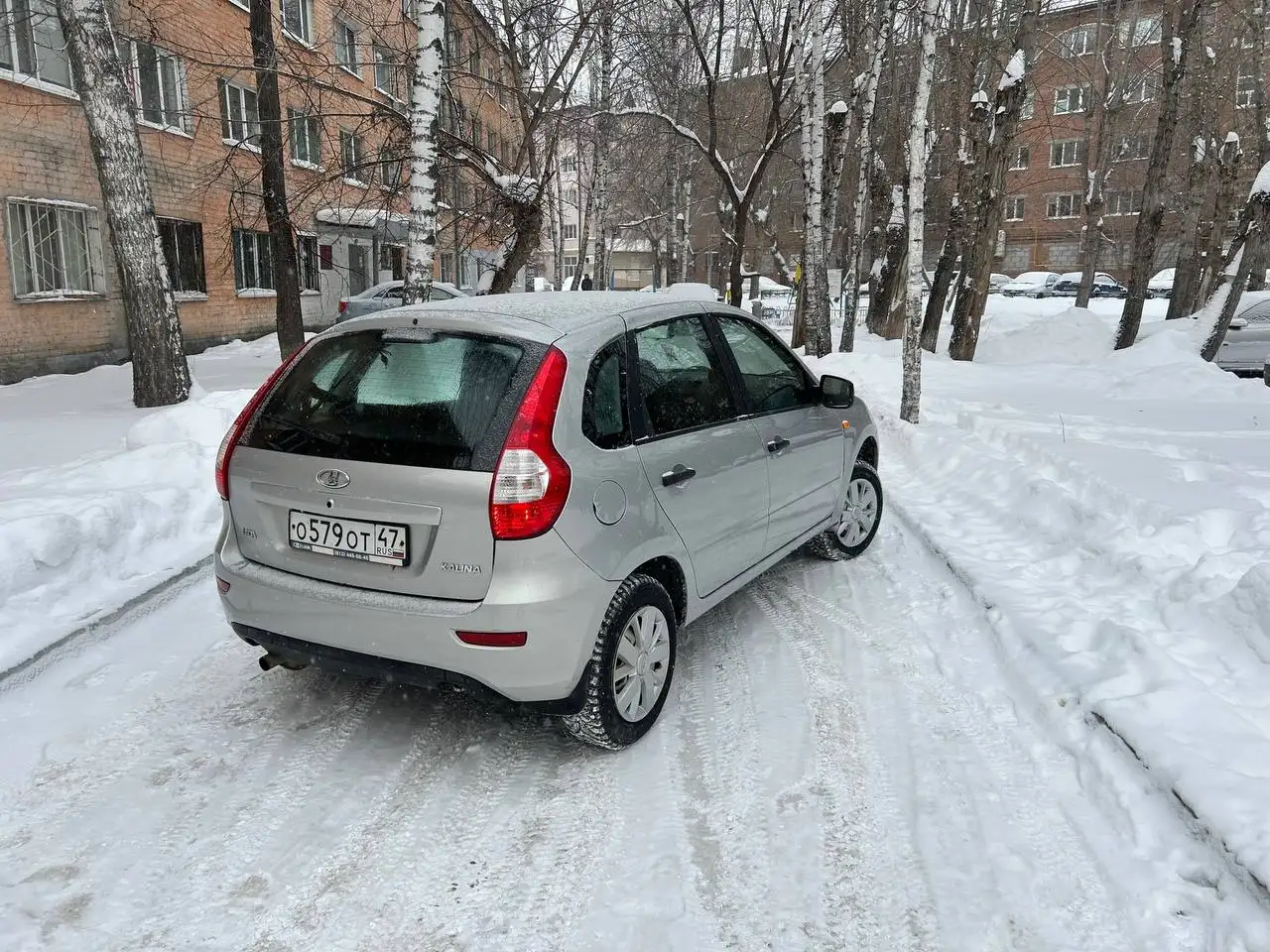 Продажа автомобиля Lada Kalina 2 2016 года - Легковые автомобили (Авто) в Тюмень