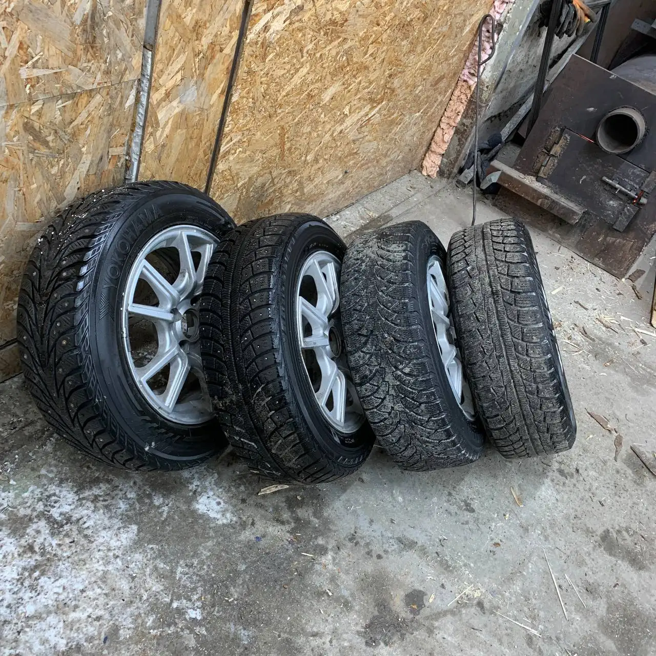 Диски XTRIKE-104 с зимними шинами - Диски и шины (Авто) в Тюмень