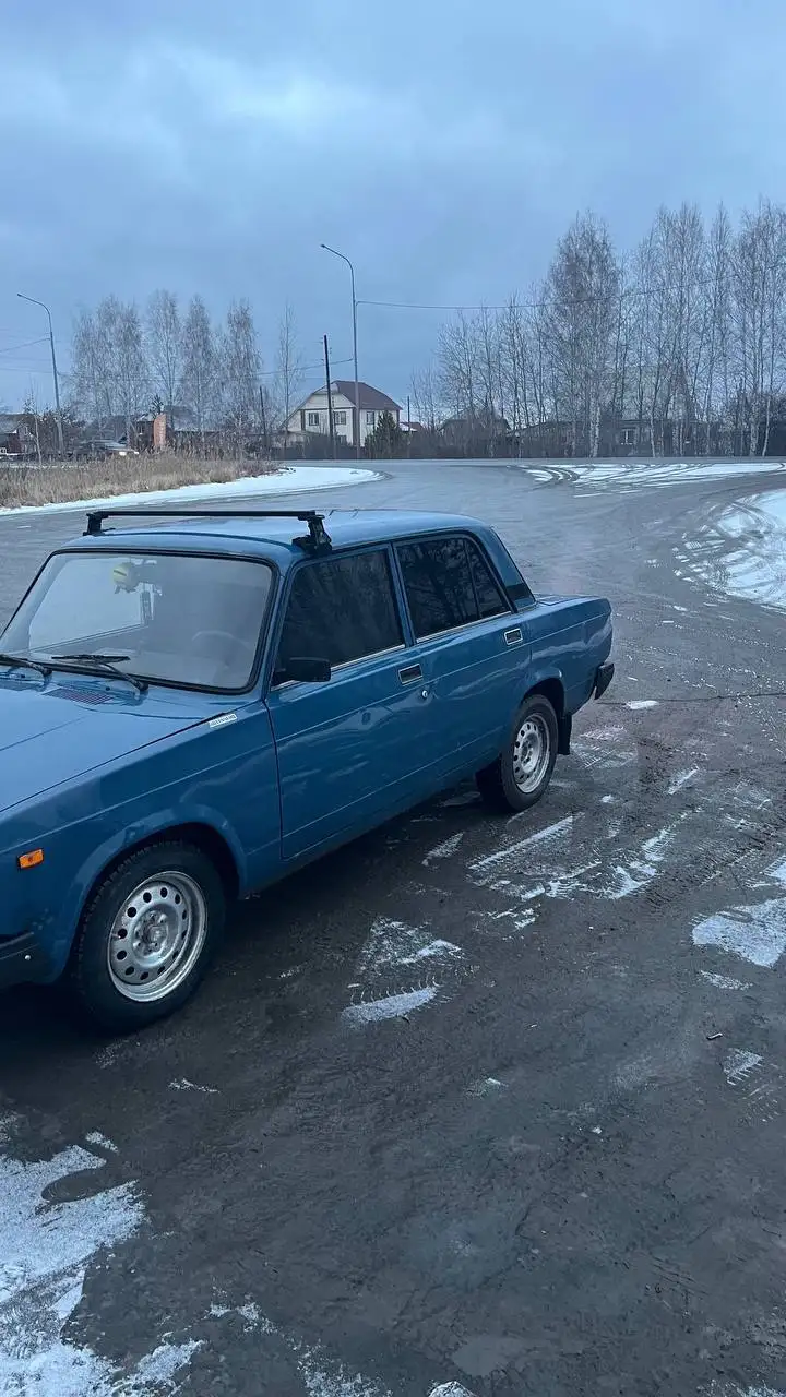 Обмен автомобиля 2007 года с хорошим мотором и кузовом - Авто в Тюмень