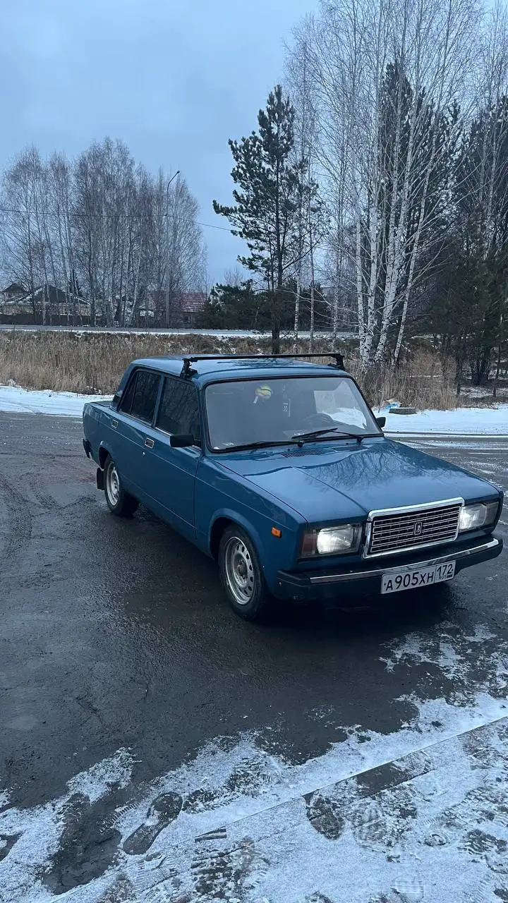 Обмен автомобиля 2007 года с хорошим мотором и кузовом - Авто в Тюмень