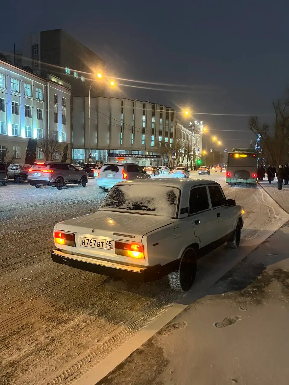 Продам ВАЗ 2107 5 год, полный ход, 80 тыс. пробег - Легковые автомобили (Авто) в Тюмень