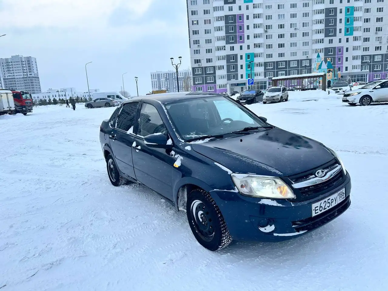 Продается Лада Гранта после ДТП с дефектами - Авто в Тюмень