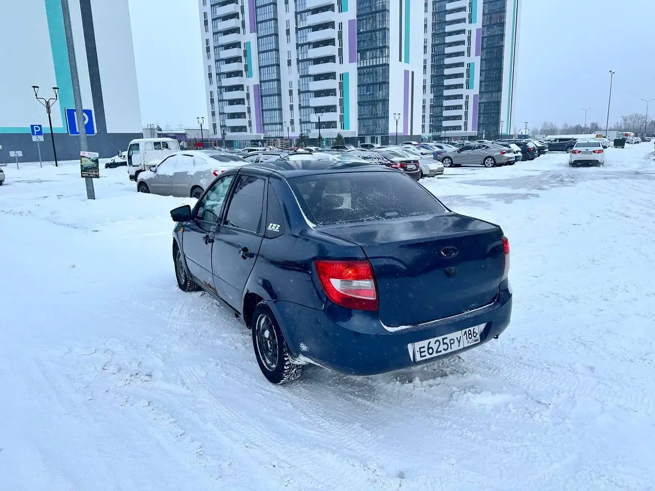 Продается Лада Гранта после ДТП с дефектами - Авто в Тюмень