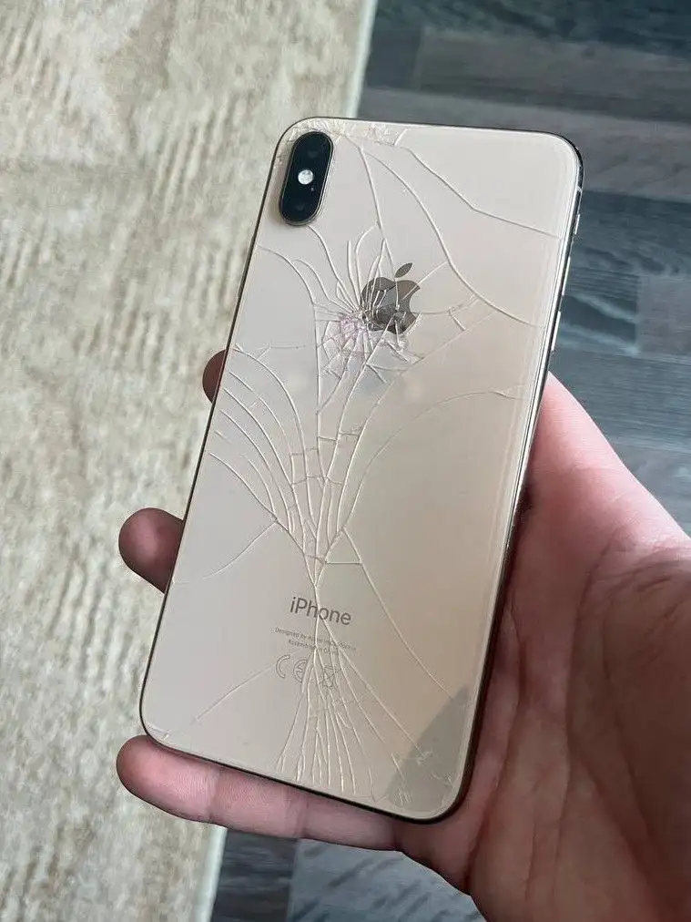 Куплю айфон до 12 модели - Смартфоны (Электроника) в Тюмень