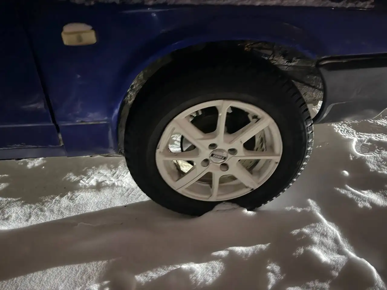 Обмен литых дисков 15R с зимней резиной на штампы 13 - Шины и диски (Авто) в Тюмень