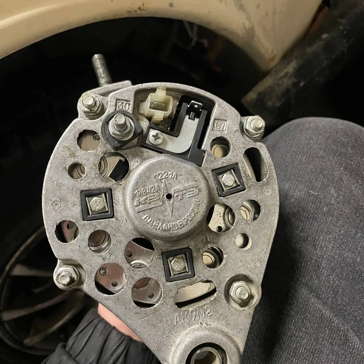 Продам генератор на Жигули 42АМ - Автозапчасти (Запчасти) в Тюмень