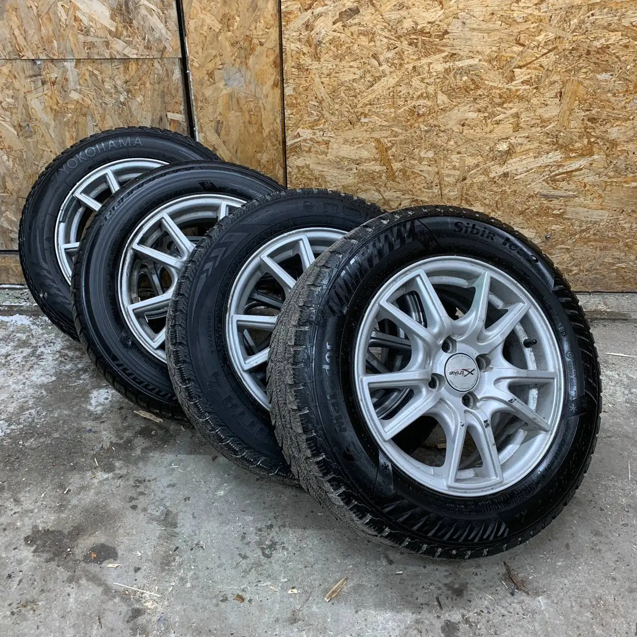 Диски XTRIKE-104 с зимней резиной R14 4x98 - Запчасти (Авто) в Тюмень