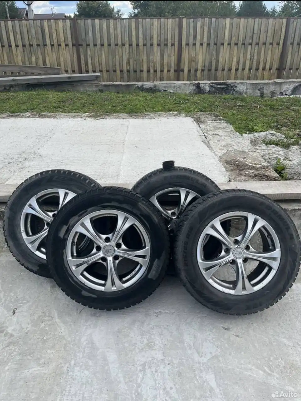 Продажа литых дисков R16 5x114,3 с шинами - Запчасти (Авто) в Тюмень