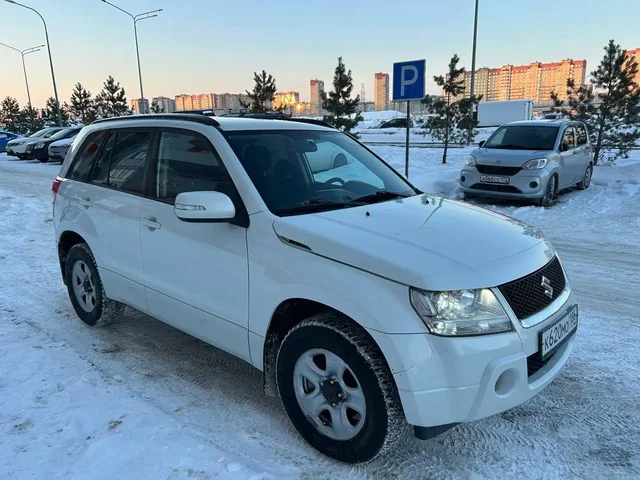 Audi A4 2011 года с полным приводом и двигателем 2.0 - Шевроле Нива в Тюмень