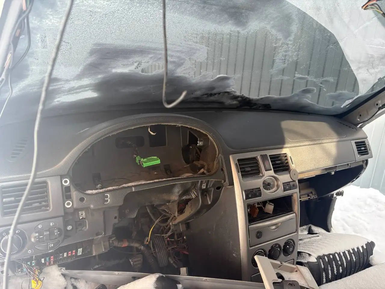 Продажа запчастей от автомобиля Lada Priora - Автомобильные запчасти (Запчасти) в Тюмень