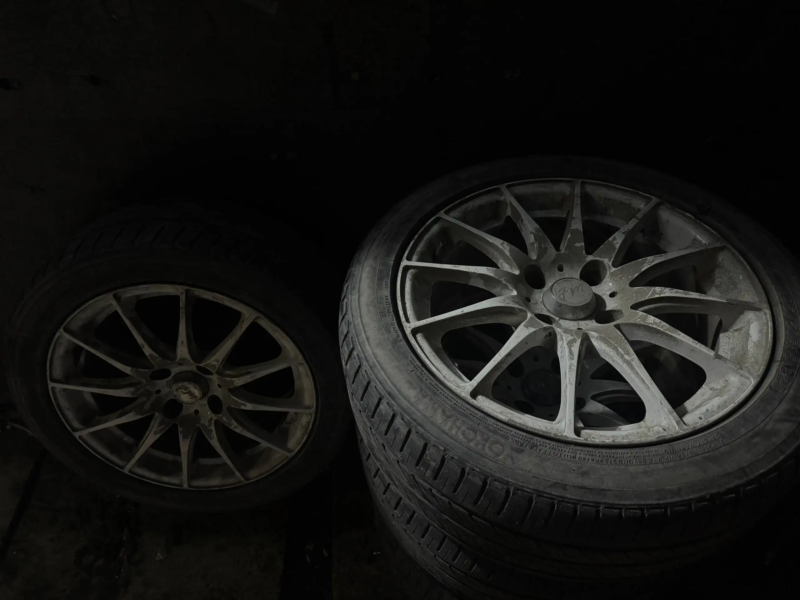 Диски R15 с резиной - Запчасти (Авто) в Тюмень