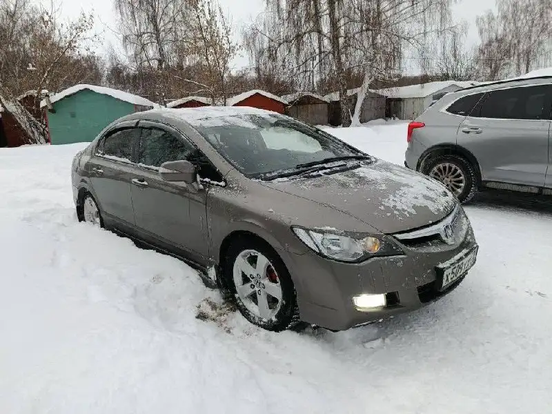 Продажа подержанных автомобилей Suzuki Aerio, Honda Civic, Honda CR-V - Легковые автомобили (Авто) в Тюмень