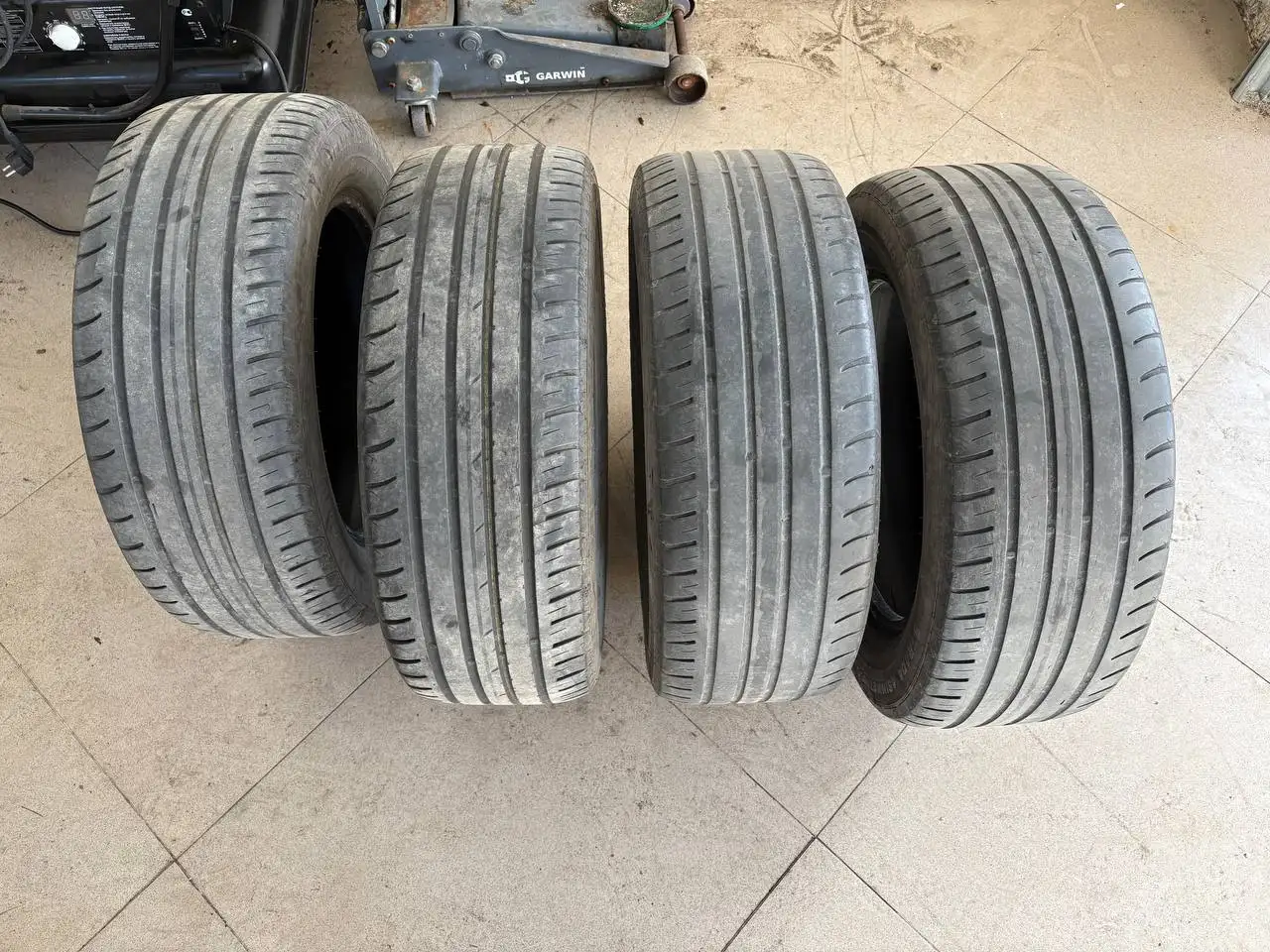 Продам резину лето R16 215/60 для Камри - Шины и диски (Авто) в Тюмень