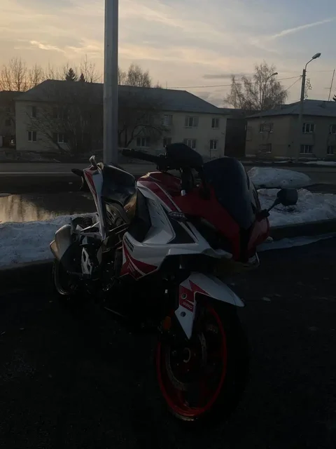 Продам мотоцикл с пробегом 3300 км - Услуги по авто в Тюмень