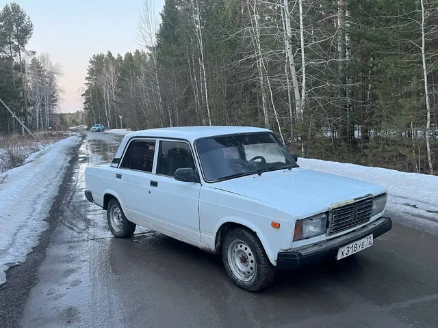 ВАЗ 2107 2007 года в хорошем состоянии - Услуги по авто в Тюмень
