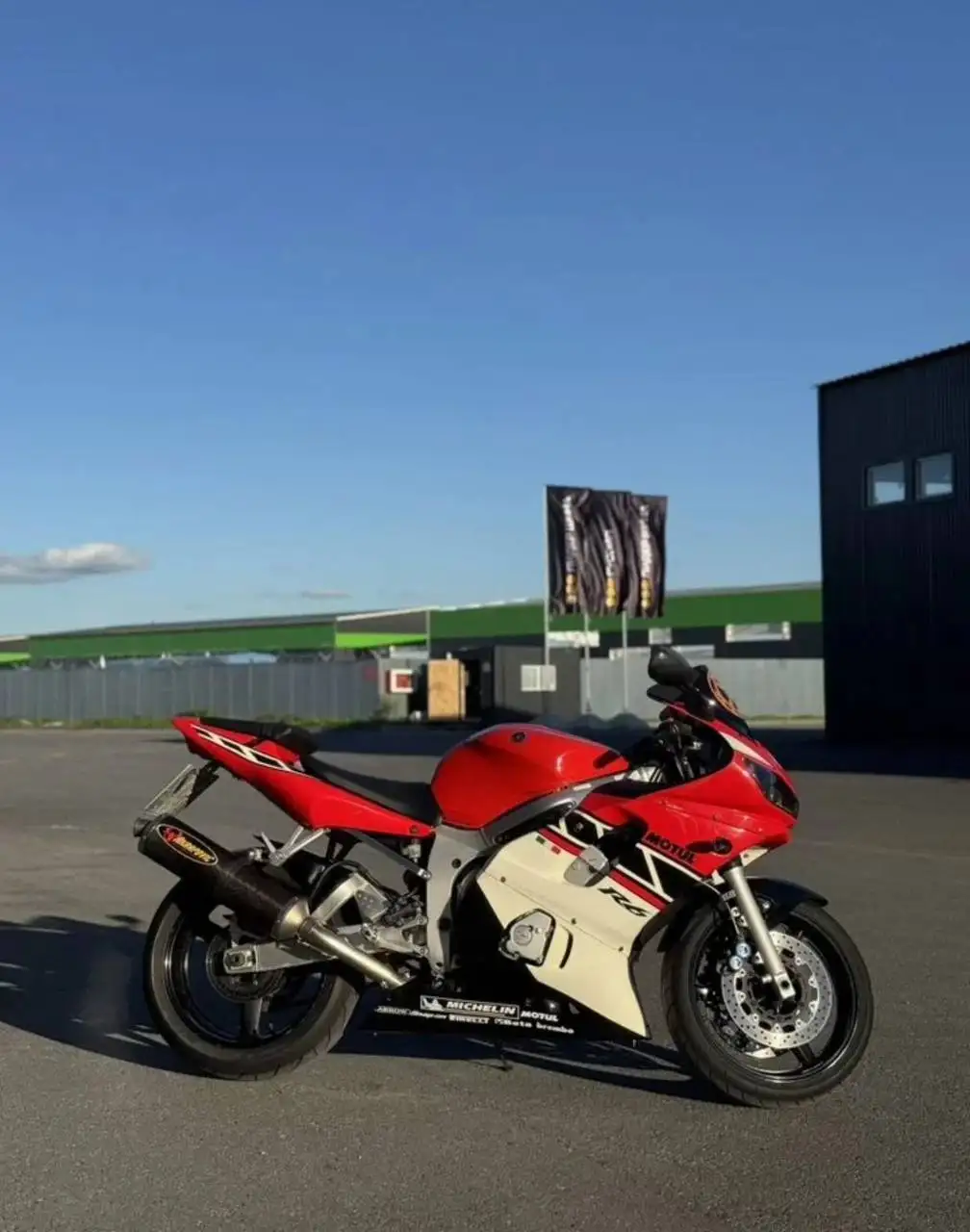 Продам Yamaha R6 2001 года - Мотоциклы (Авто) в Тюмень