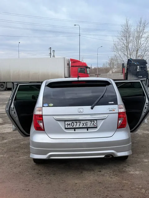 Продажа Honda Edix 2004 года с возможностью обмена - Грузовые в Тюмень