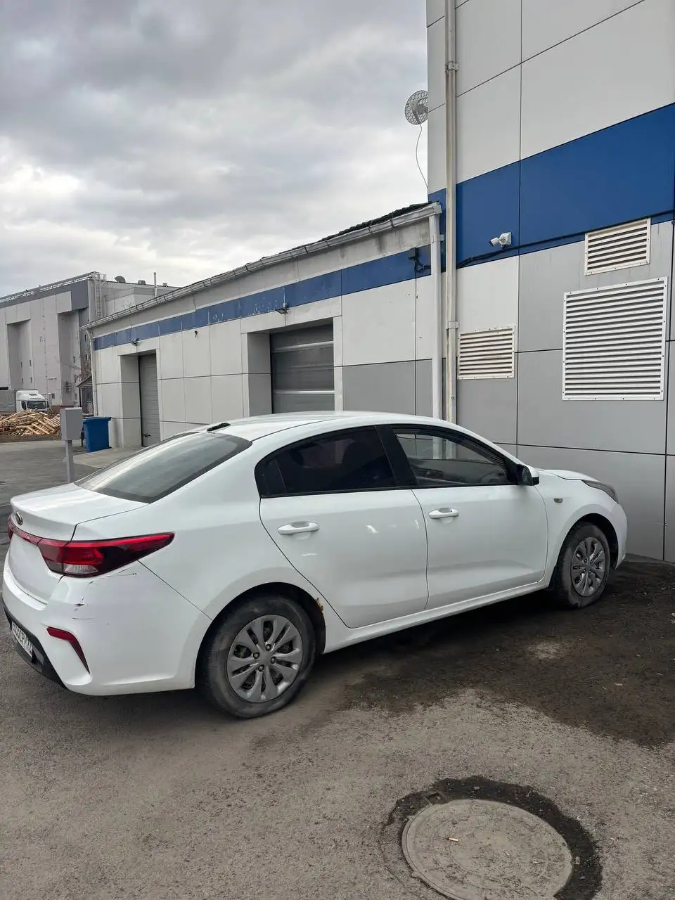 Продажа Kia Rio 2018 года с АКПП - Легковые автомобили (Авто) в Тюмень